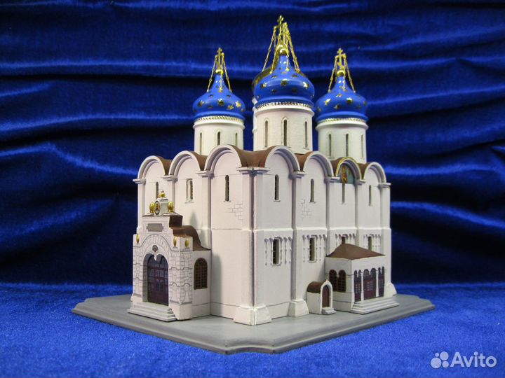 Макет Храма Успенский собор Троице-Сергиевой Лавры
