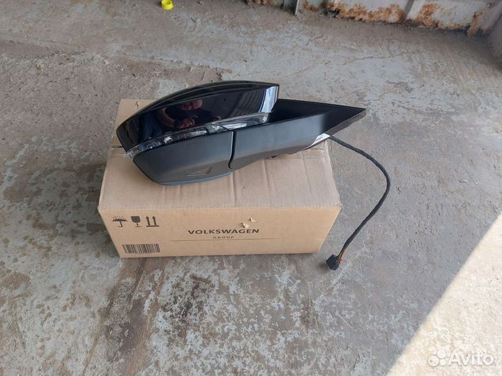 Зеркало правое в сборе Skoda Kodiaq новое оригинал