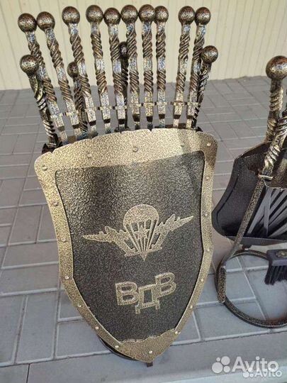 Подарок на день вдв подставка для шампуров