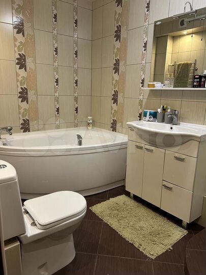 4-к. квартира, 98 м², 9/9 эт.