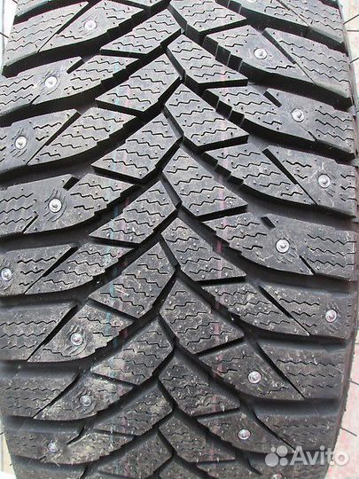 Triangle IceLink Trin PS01 215/60 R17 100R
