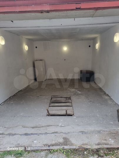 Гараж, > 30 м²