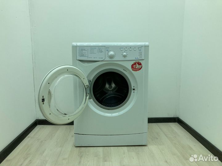Стиральная машина бу Indesit на гарантии