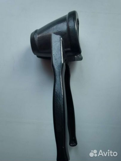 Орехоколка