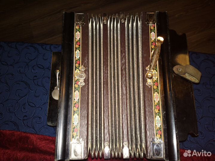 Антикварная немецкая гармонь тальянка