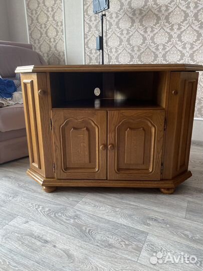 Тумба под телевизор