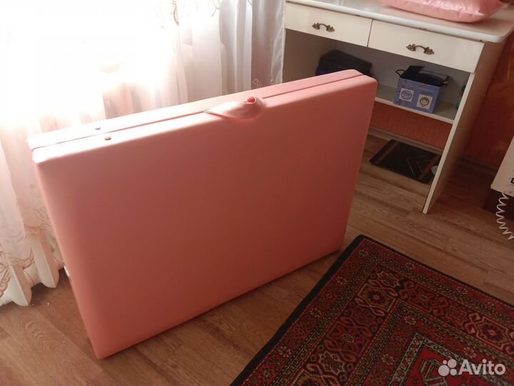 Кушетка для наращивания ресниц, массажа и тд