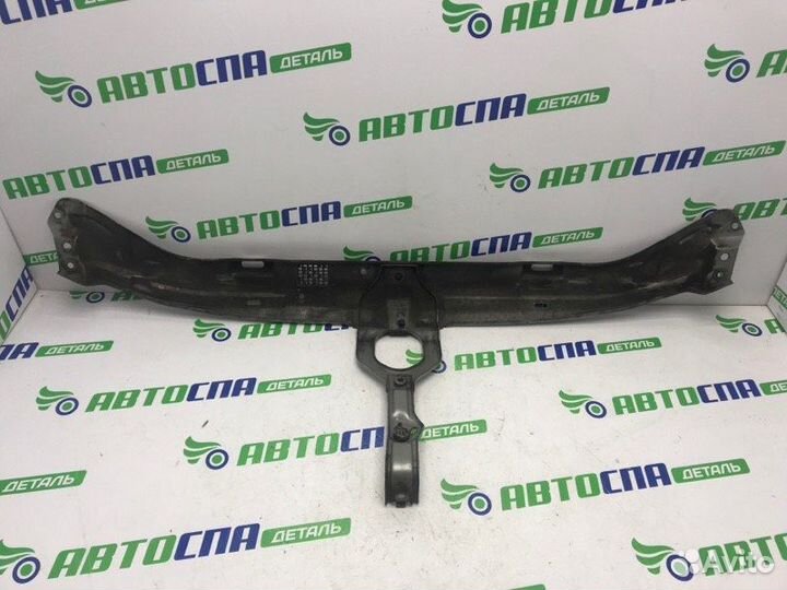 Планка радиаторов передняя Mercedes Benz E-Class