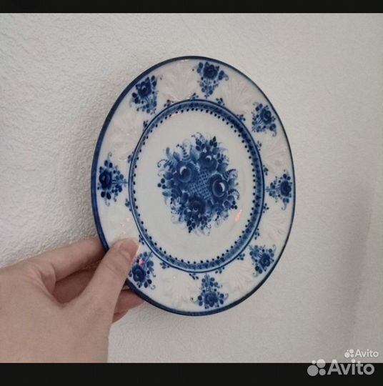 Десертная тарелка гжель редкость. Авторская