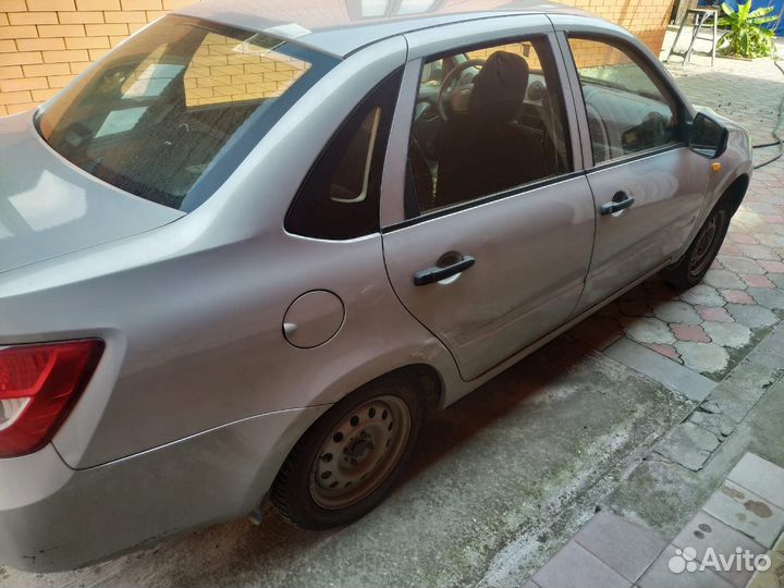 LADA Granta 1.6 МТ, 2013, 560 000 км