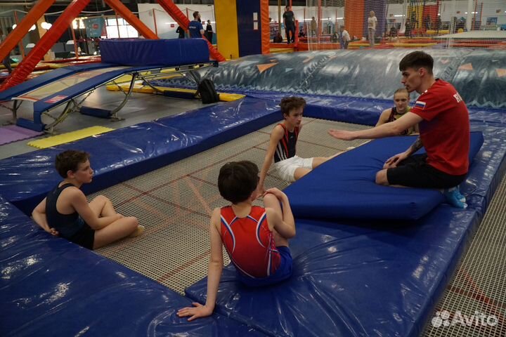 Персональные тренировки по прыжкам на батуте