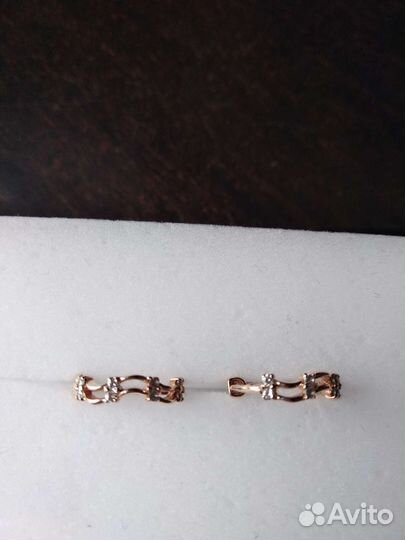 Золотые серьги с фианитами детские