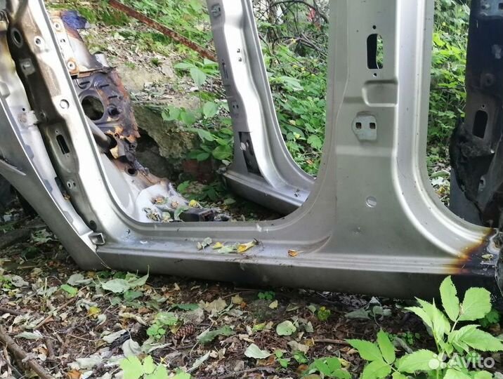 Левый порог и средняя стойка сценик 2