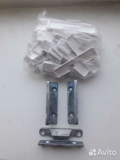 Фурнитура для пластиковых окон. Накладной прижим