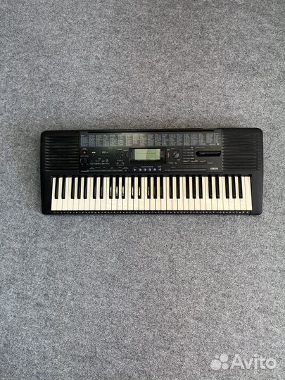 Синтезатор Yamaha PSR-320