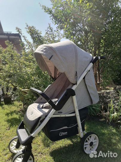 Коляска прогулочная