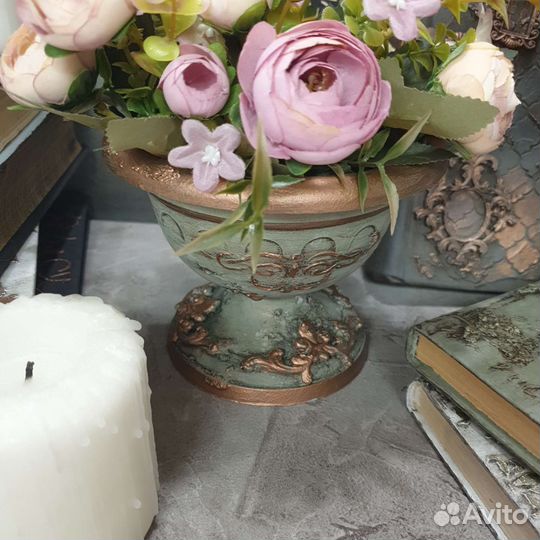 Цветочные горшки, вазоны, кашпо 0.6л