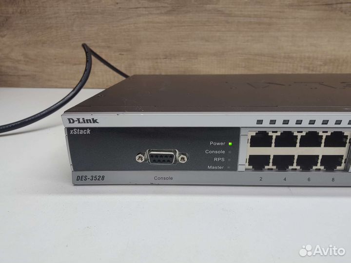 Коммутатор D-link DES-3528