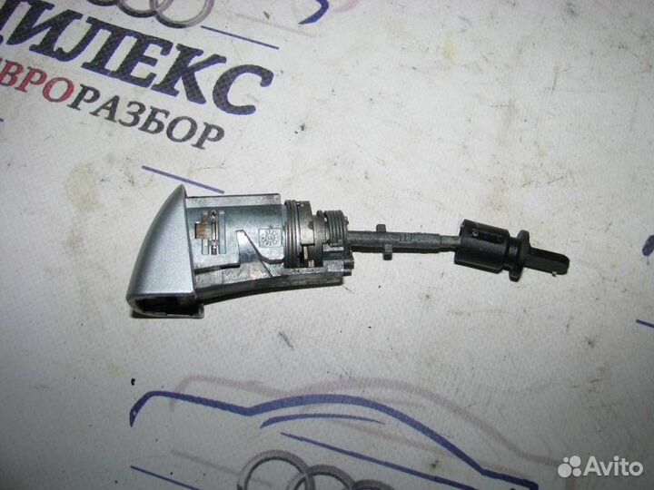 Вставка замка двери Audi A5 /S5 Coupe/Sportback 2