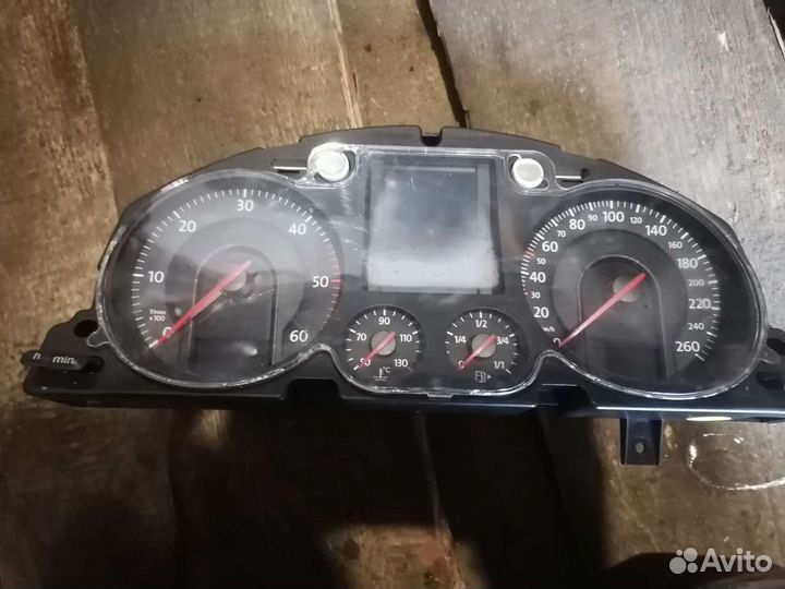 Щиток приборов фольксваген пассат б6 тубодизель ат