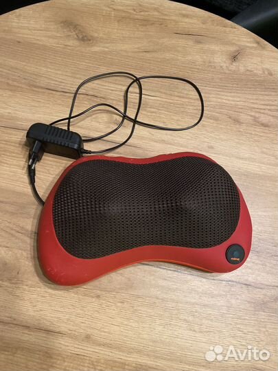 Массажная подушка для шеи