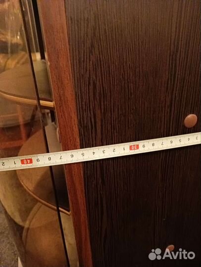 Стеклянная тумба под тв