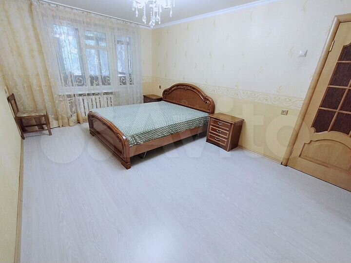 2-к. квартира, 70 м², 2/5 эт.