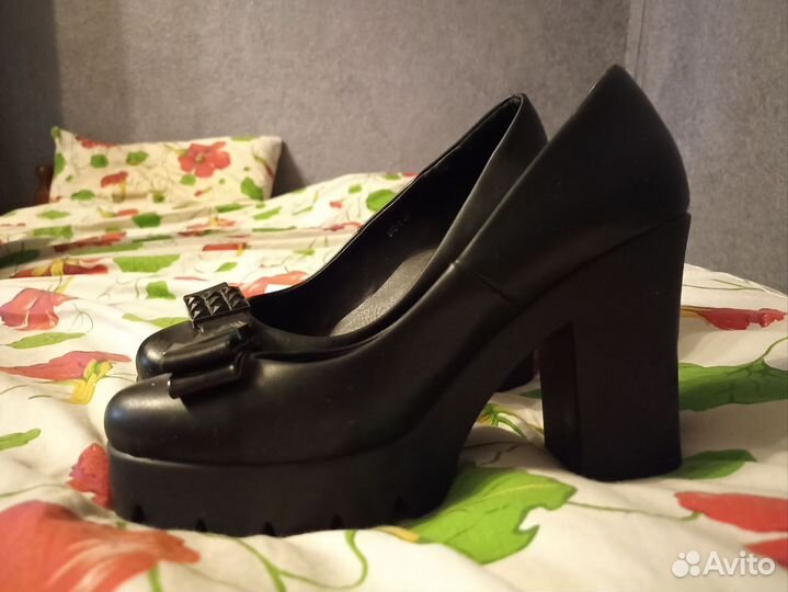 Туфли женские 39 размер чëрные
