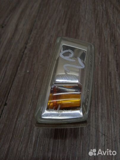 Повторитель поворота передний правый Opel Astra H