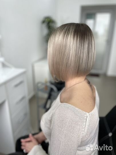 Парикмахер-Колорист, Колхозная пл