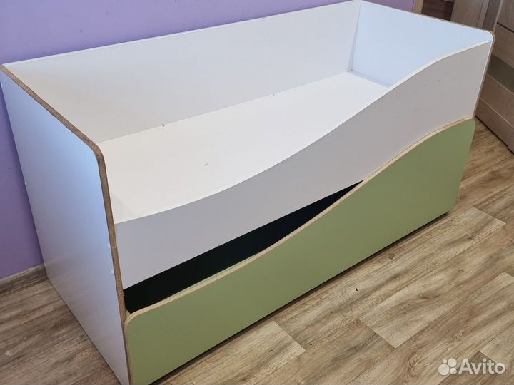 Кровать выкатная