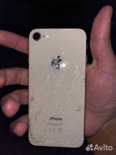 iPhone 8, 64 ГБ