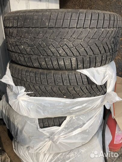 Goodyear UltraGrip Ice SUV 275/45 R20