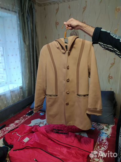 Пальто женское драповое 48 размер