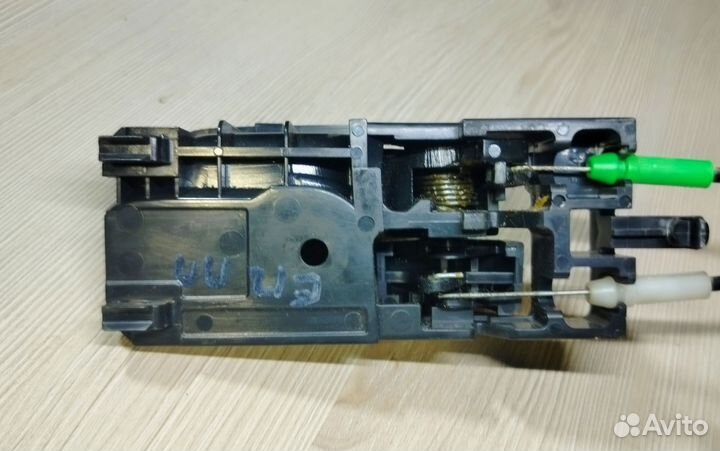 Ручка двери внутренняя Toyota Corolla 120 правая