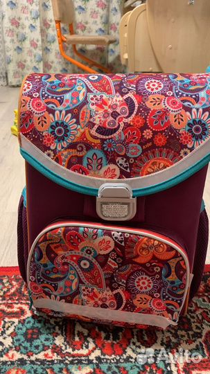 Рюкзак школьный