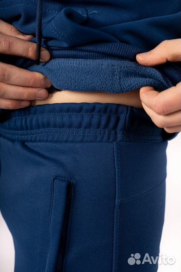 Продам новый утеплённый спортивный костюм