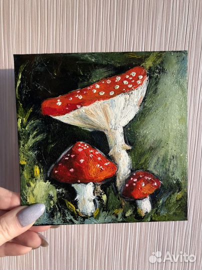 Картина в рамке маслом Мухоморы