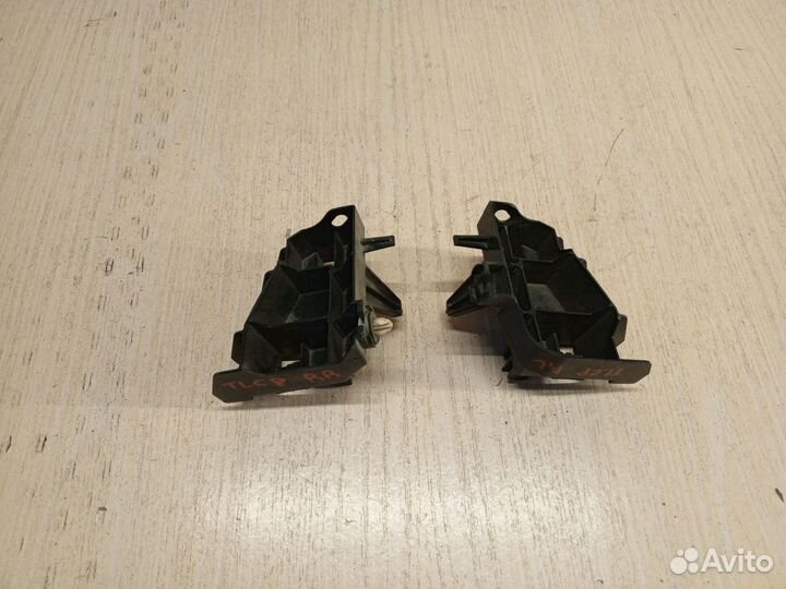 Кронштейн бампера Toyota Land Cruiser Prado 150