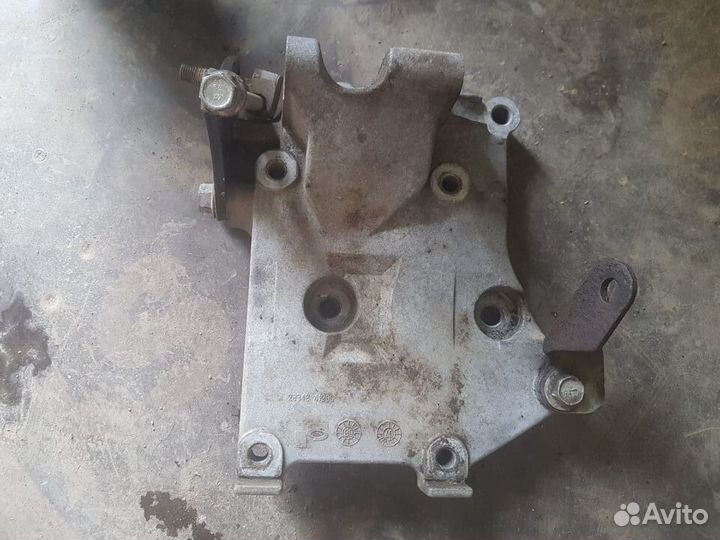 Кронштейн генератора nissan almera Classic