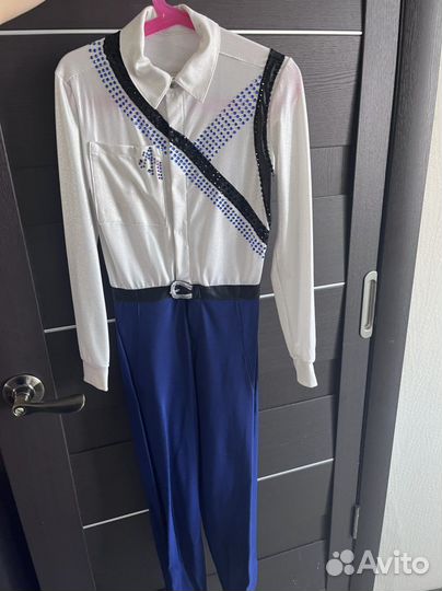 Костюм для фигурного катания