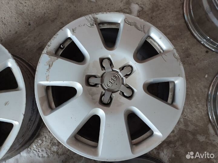 Оригинальные диски Аudi Q7 R18 5х130