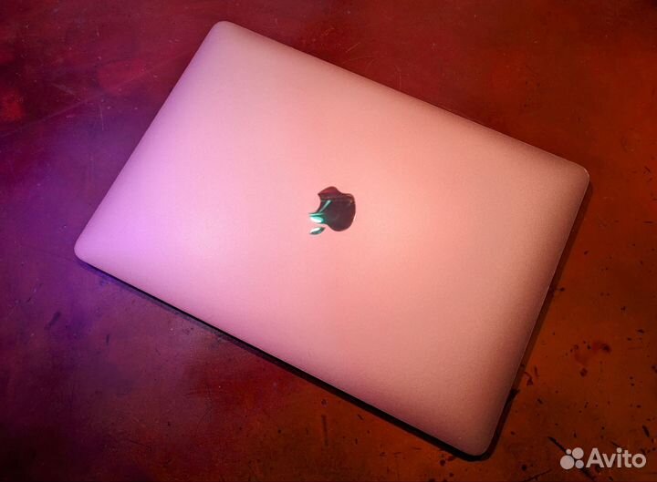 MacBook air 13 2020 gold i3 8/512gb