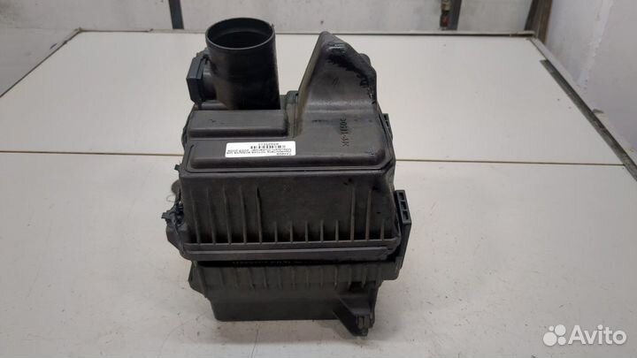 Корпус воздушного фильтра Mitsubishi Outlander, 2004