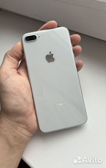 iPhone 8 Plus, 64 ГБ