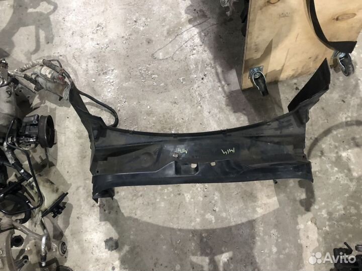 Кожух дефлектор радиаторов верхний jaguar XF