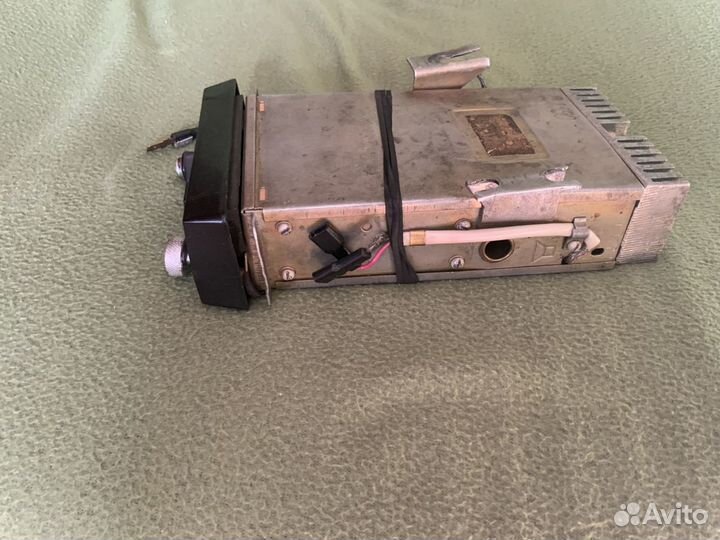 Радиоприемник для машины