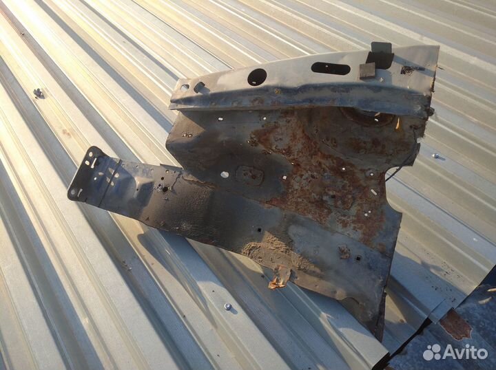 Передний лонжерон ford focus 1 1999-2004