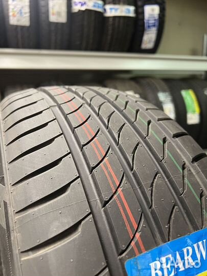 Bearway BW388 215/50 R17 101T