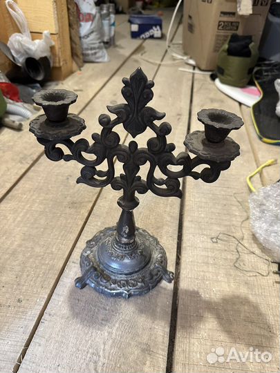 Старинный бронзовый подсвечник